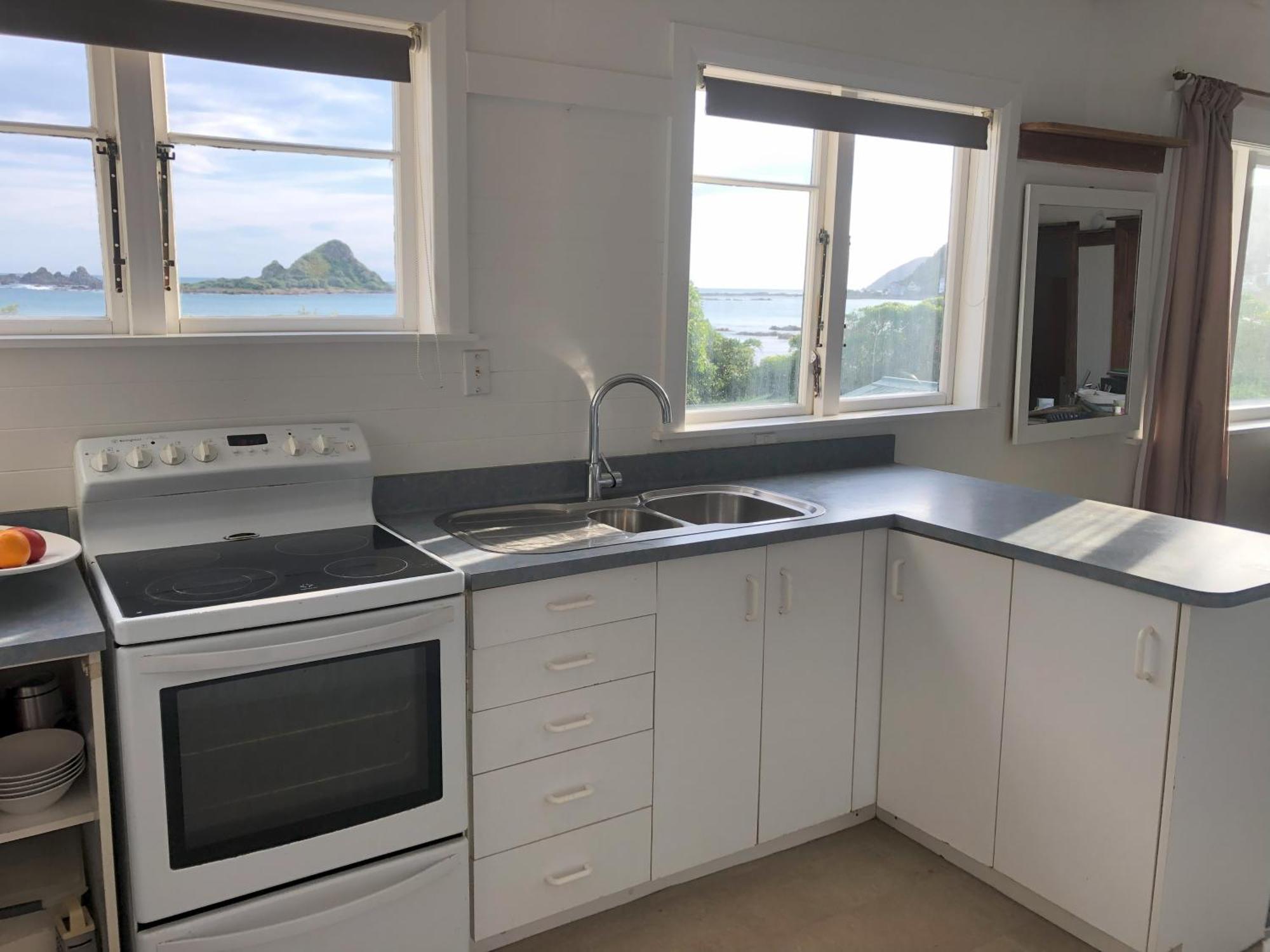 Seafront Haven In Island Bay With Deck, Outdoor Bath, And Parking Apartment Wellington Luaran gambar
